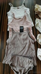 BALÍK TIELKA, BODY TIELKA A NOHAVIČKY – ZARA, H&M - 3