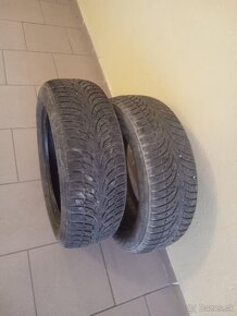 Predám 2ks zimné pneumatiky 185/60r15 nokian - 3