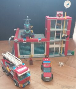 LEGO CITY Požiarna stanica 60004 - 3