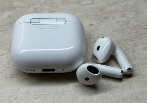 Apple AirPods 4 ANC - 3