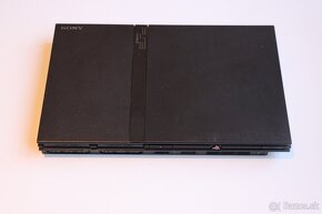 PlayStation 2 Slim + ovládač, kabeláž - 3