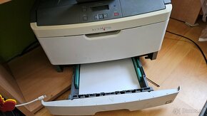 Laserová tlačiareň Lexmark E360dn - blbne podávač papiera - 3