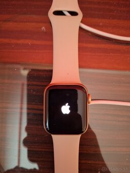 Predam Apple Watch SE 40mm Gold alu starlight GPS - 3