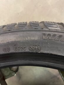 Predám Pirelli sottozero 3 225/45R19 zimné - 3