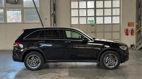 Mercedes-Benz GLC SUV 300 de 4MATIC A/T AMG - 3