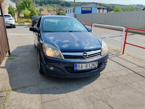 Opel Astra gtc - 3