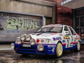 Ford Sierra Cosworth 1:18 Ottomobile - 3