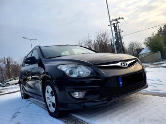 Hyundai i30 CW 1.6 Crdi 85kw M6 Sportline R.V.2012 - 3