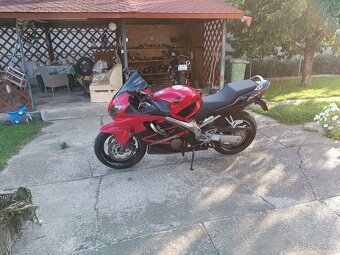 Honda CBR 600 f4i - 3