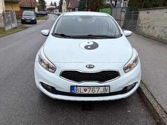 Predam Kia Ceed 2 miestna verzia možnost prerobit na 5 miest - 3