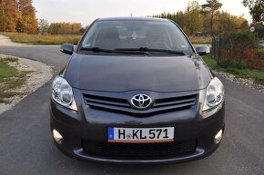 Toyota Auris 1.6 Premium+ - 3