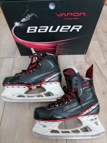 Korčule Bauer Vapor X2.7 SR veľ. 7.5 - 3