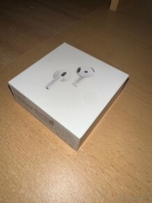 Predám AirPods 4 - 3