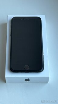 iPhone SE 2020 64GB black - 3