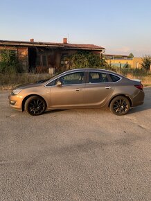 Opel Astra 1.4 Turbo - 3