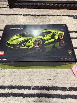 Lego Technic 42115 Lamborgini Sian - 3