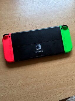 Predám Nintendo Switch OLED - 3