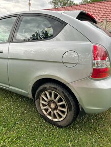 Hyundai Accent 1.4 - 3