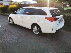 Toyota Auris Touring 1,6i - 3