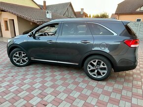 Sorento 2,2 CRDI 147kW 4x4 Panoráma - 3