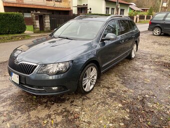 Škoda Superb 2.0TDI 4x4 2015 Bi Xenon Webasto Navi SK ŠPZ - 3