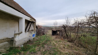 RODINNÝ DOM - CHALÚPKA a POZEMOK 1478m2 KAPINCE-NITRA VOĽNÝ - 3