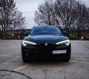 ALFA ROMEO STELVIO 2.2 JDMT VULCANO BLACK METALLIC - 3