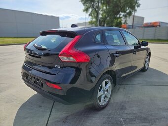 Volvo V40 D2 Momentum - 3