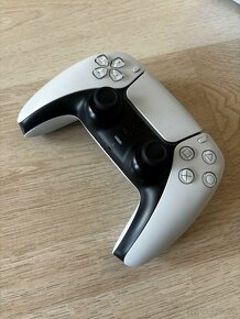 PLAYSTATION 5 s mechanikou - 3