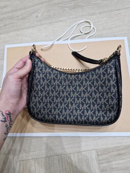 NOVA Michael Kors cierno zlata monogram logovana kabelka - 3