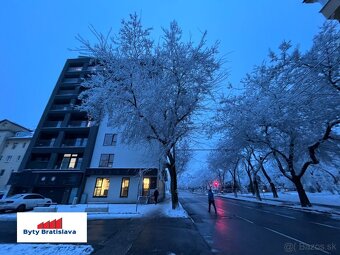 Byty Bratislava predá 1 izb. byt na ul. Žilinská, BA I. - 3