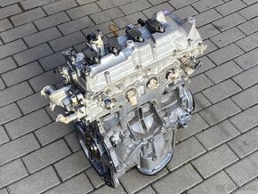 Motor Nissan 1.6i HR16 a další díly - 3