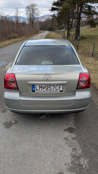 Predám Toyotu Avensis sedan - 3