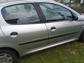 Peugeot 206 - 3