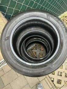 Predám zimné pneumatiky 215/55r16 93H - 3