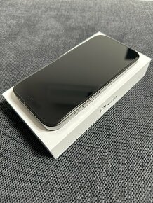 iPhone 15 Pro 256GB Black Titanium - 3