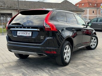 Volvo XC60 D4 2.4L Drive-E Momentum Geartronic AWD - 3