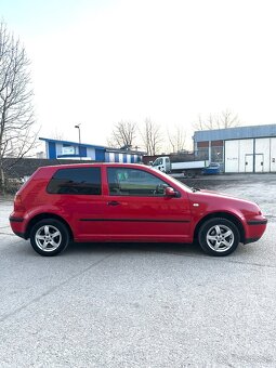 Volkswagen Golf 4 1.9 SDI | 50 kW | 11/2002 | 3-dverový - 3