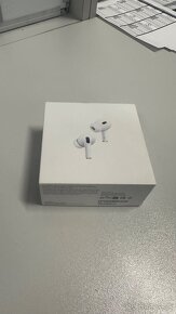 AirPods Pro (2. generácie) s MagSafe púzdrom (USB - C) - 3