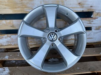 ORIGINÁLNE DISKY VW SIMA 17 5X112 ET39 STRIEBORNÉ - 3