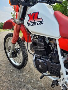 Honda XL 500 R 1985 doklady - 3