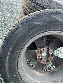 215/70R16 letné - 3