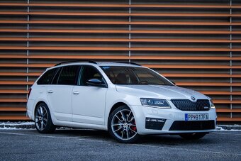 Škoda Octavia Combi 2.0 TFSI RS DSG - 3