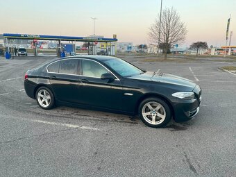 BMW rad 5 525d 2011 A/T - 3