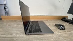 MacBook Air 13 2018 Space Gray - 3