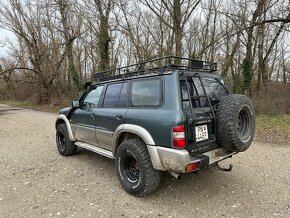 Nissan Patrol Y61 Wagon - 3