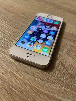 iPhone SE 2016 (1.generacia) 16GB Biely Super stav - 3