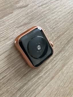 Apple Watch SE 2020 40mm - 3