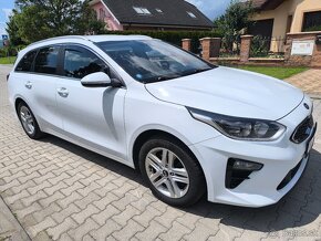 Kia Ceed sw 1.4i LPG 2019 GOLD - 3