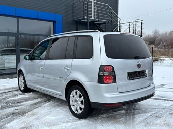 Volkswagen Touran 1.9 TDI DPF Freestyle 173000km 2009 - 3